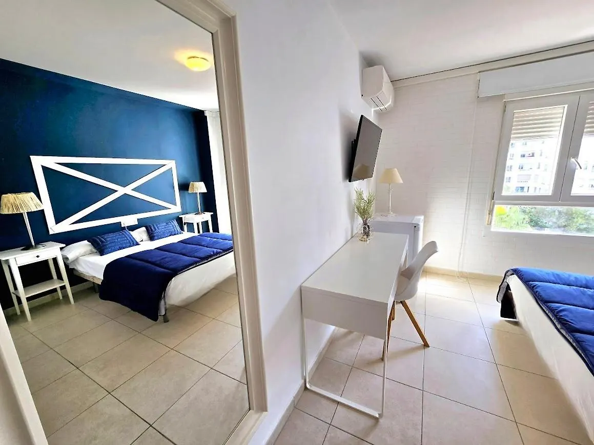 Elegante Habitacion Marbella Con Bano Compartido